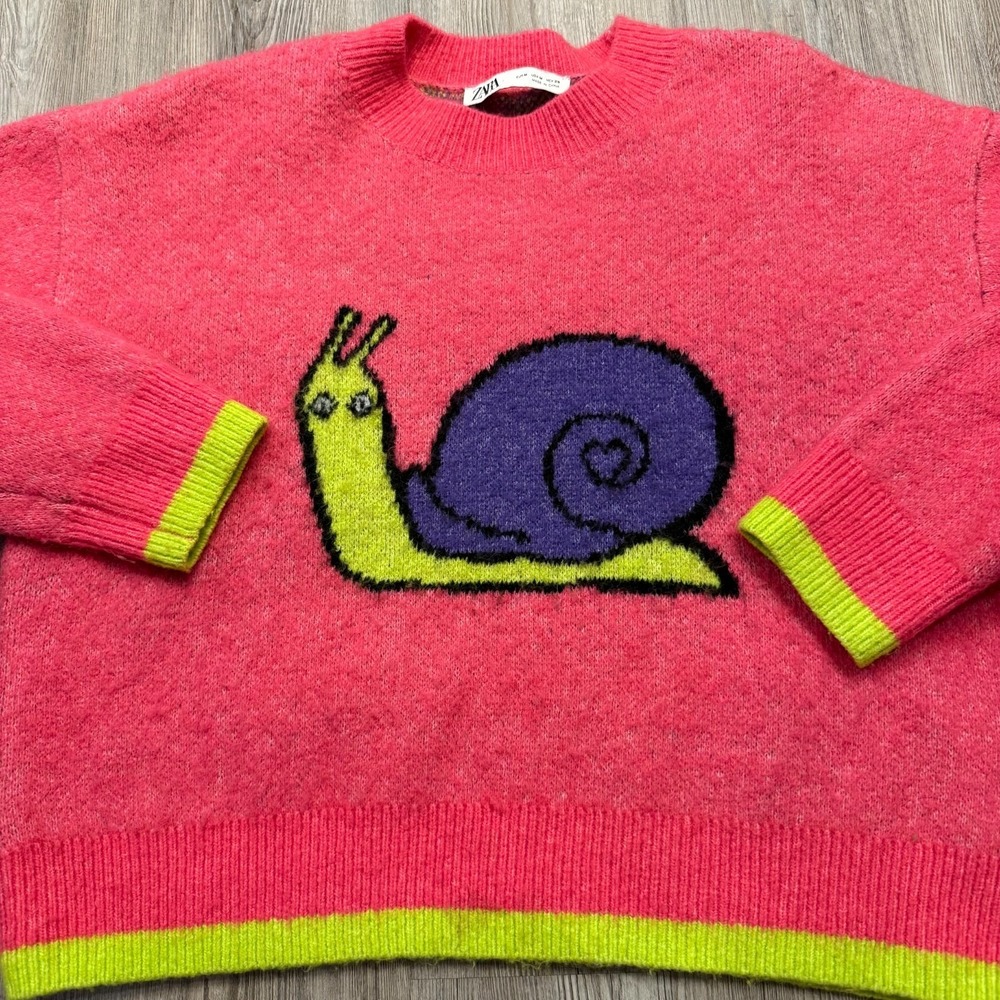 Zara Womens‎ Medium Snail Neon Fuzzy Crop Boxy Sweater - Picture 3 of 7